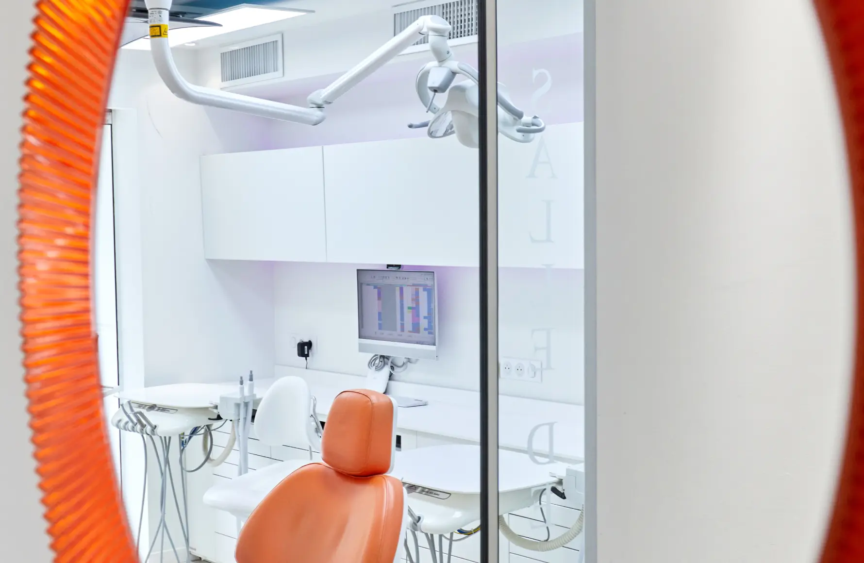 cabinet-carousel-2-img